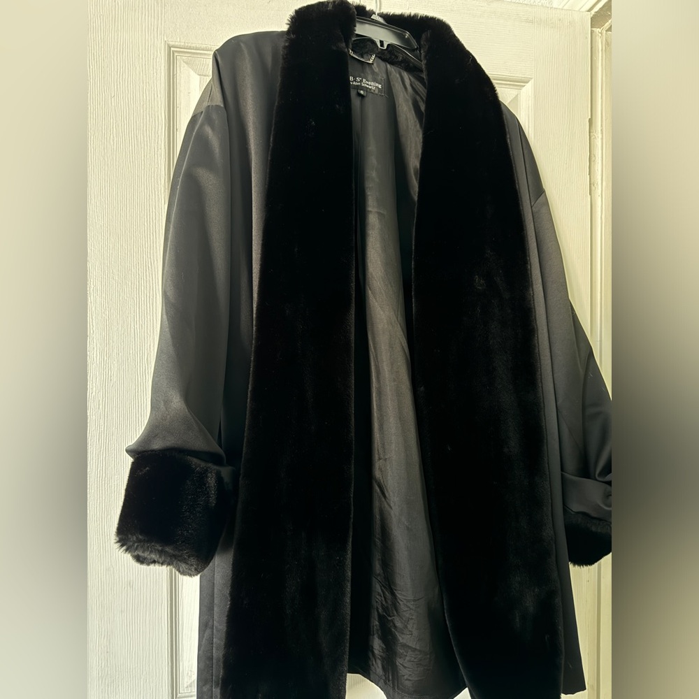 A.B.S by Allen Schwartz Black Smoking Jacket, Evening coat Size 6